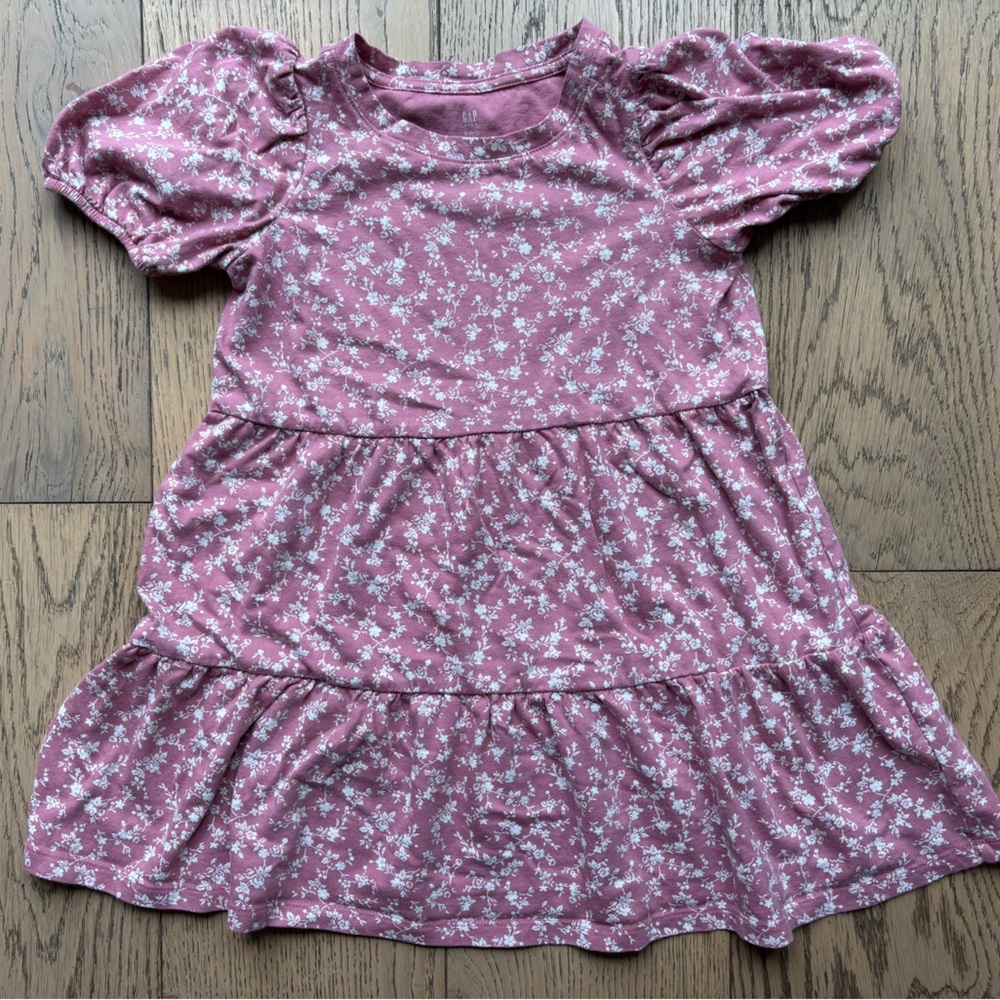 GAP Girls Pink Puff-Sleeved Tiered Casual Knit Dress w/ White Flowers Size S 6-7